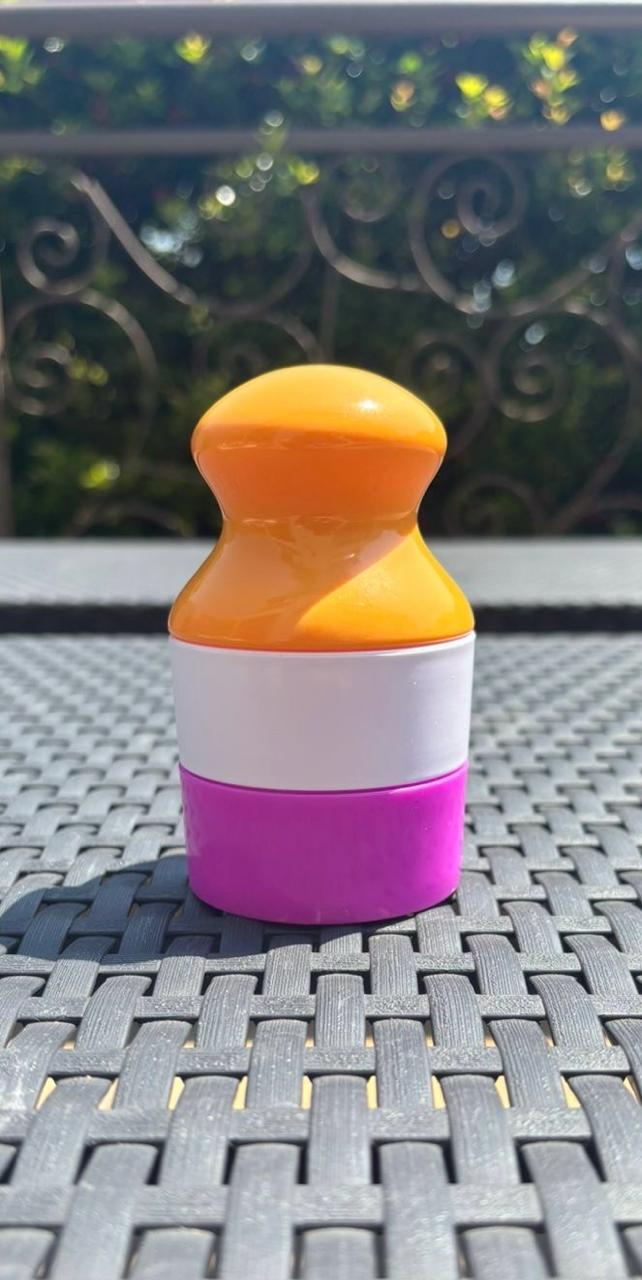 Raydient Sunscreen Applicator